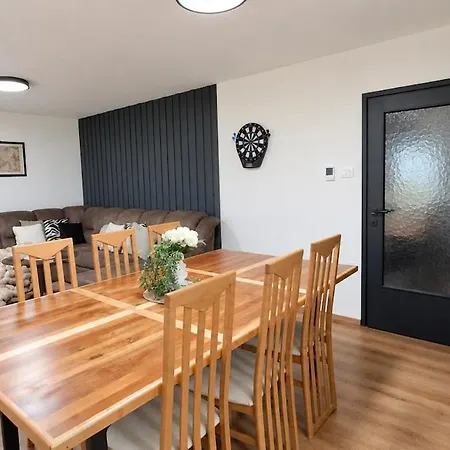 Apartman The Black Frame S Teraso In Parkiriscem