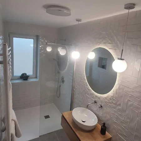 Apartman The Black Frame S Teraso In Parkiriscem